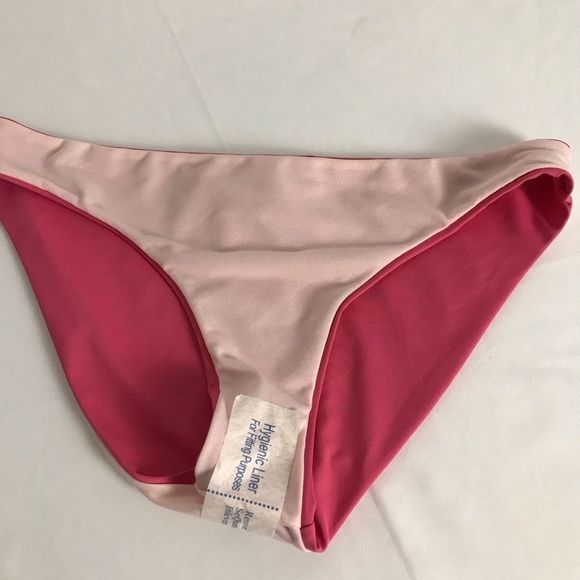 Pink reversible bathing suit bottom - Picture 2 of 3